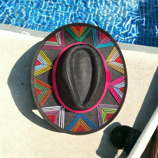 Tulum - Black with pink band